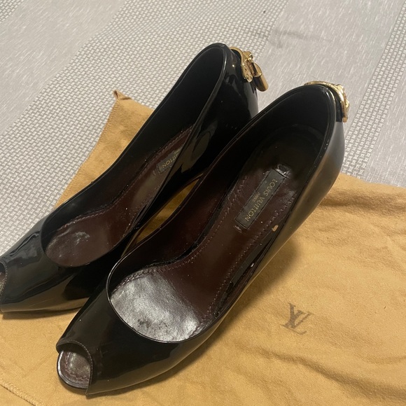 Louis Vuitton Heels - Picture 5 of 14